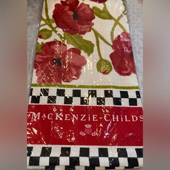 NWT, MacKenzie-Childs adorable 100% cotton waffle weave Poppy Dish Towel - Picture 1 of 7